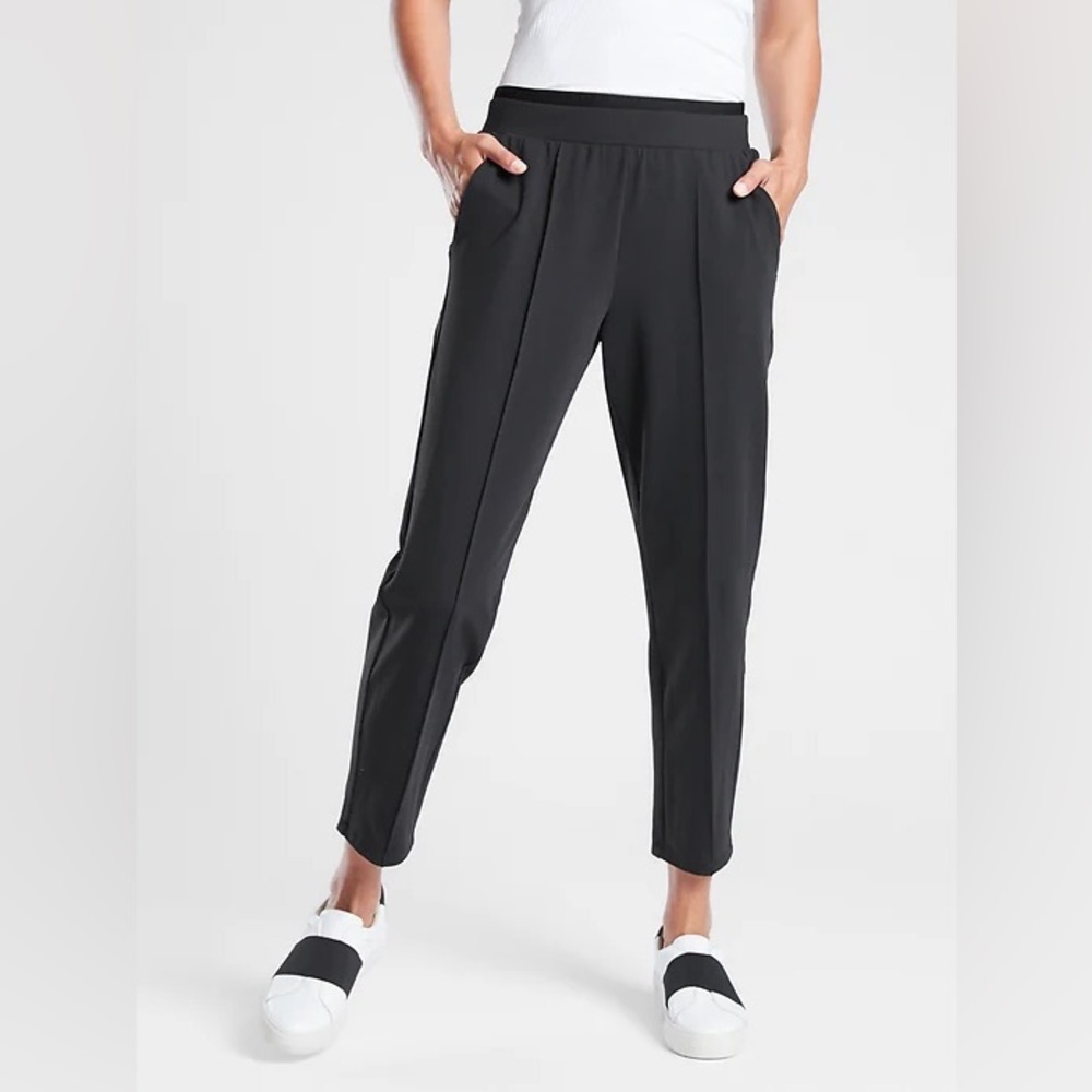 Athleta NWT Venice Pintuck Pants Large